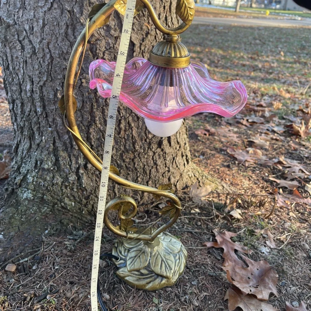 NEW! Pink flower blown stain Glass Lantern Victorian Tiffany Fairy style Lamp